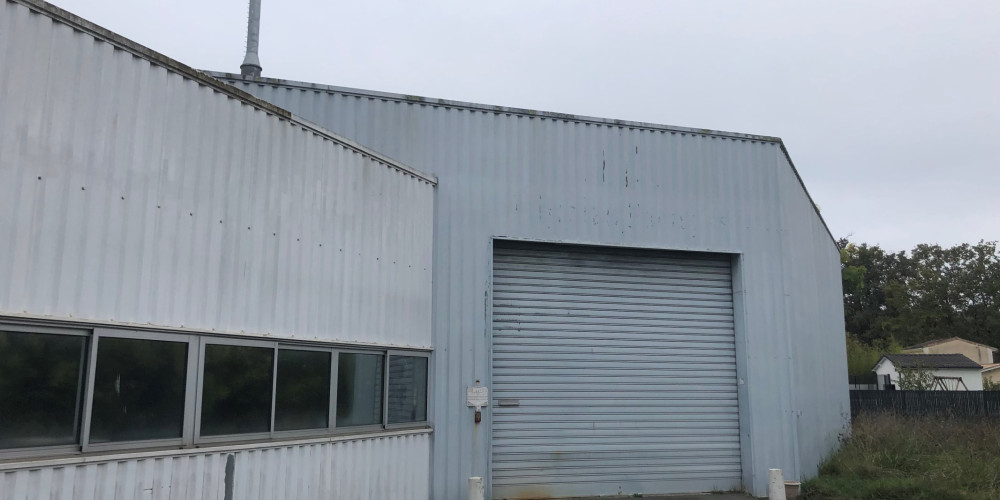 local industriel à CARBON BLANC (33560)