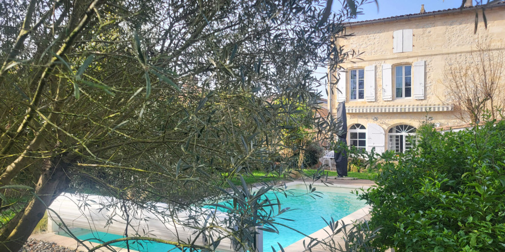 maison à PLASSAC (33390)