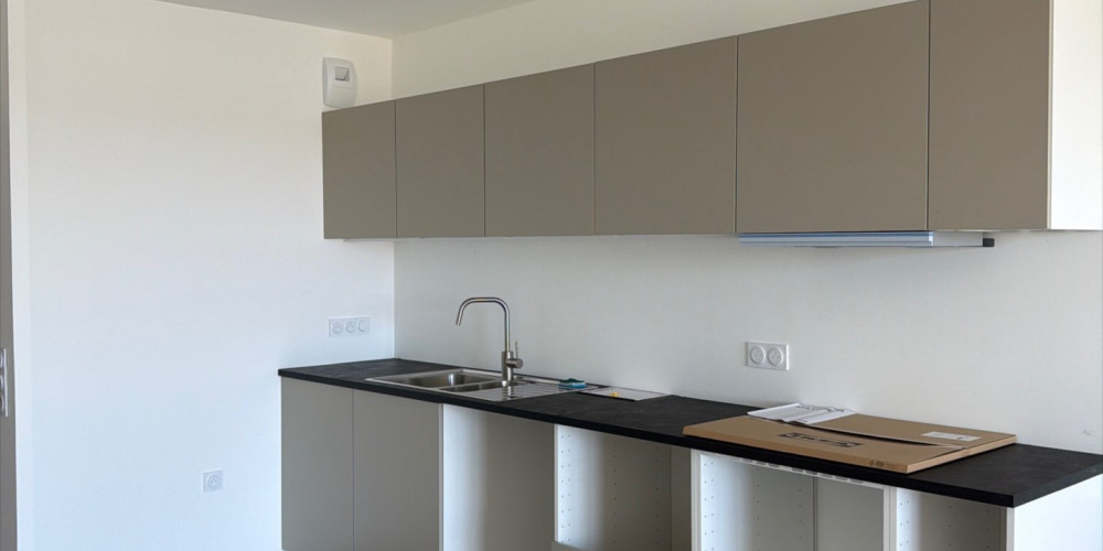 appartement à BORDEAUX (33800)