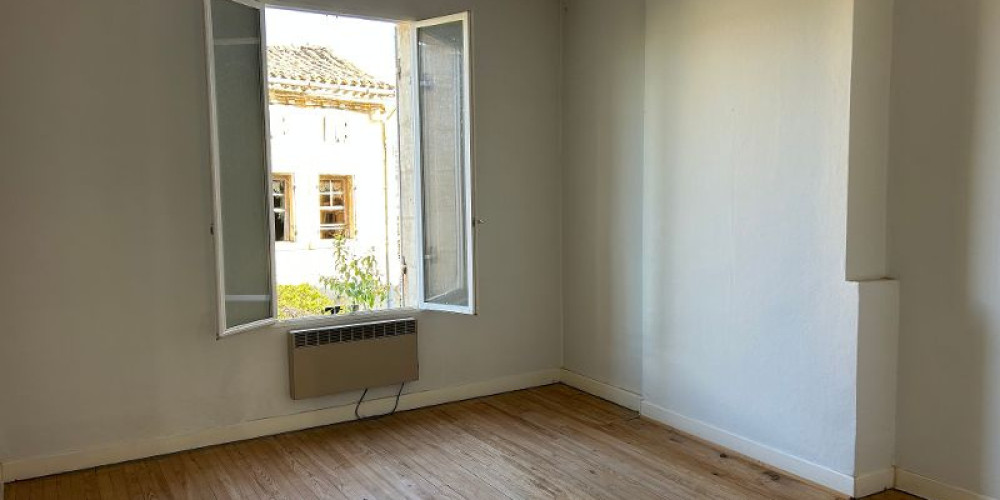 immeuble à ST ANDRE DE CUBZAC (33240)