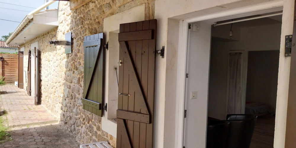 maison à VIRELADE (33720)
