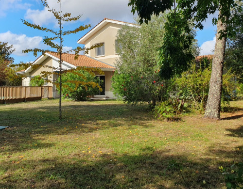 maison  MERIGNAC