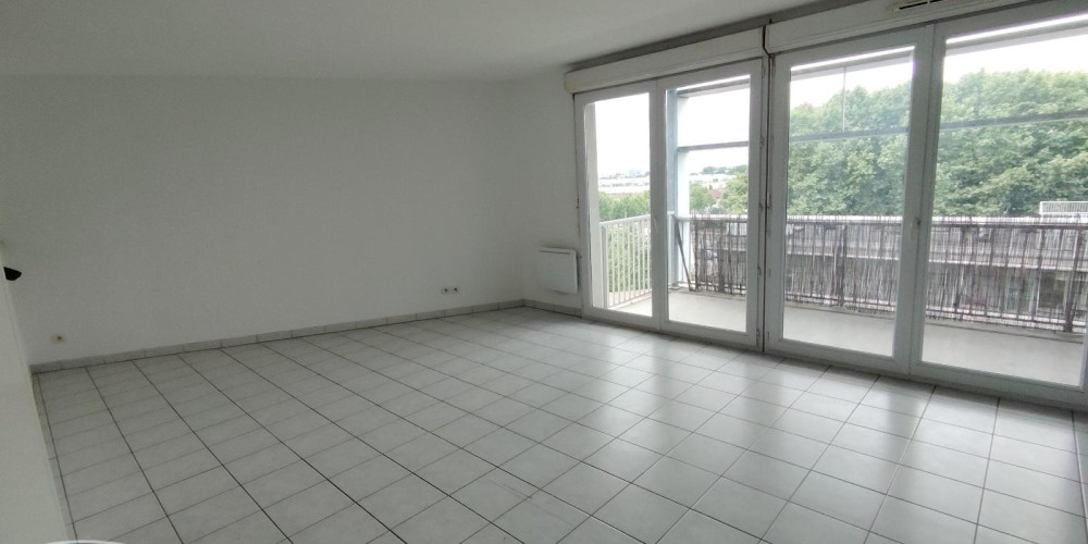 appartement à BORDEAUX (33800)