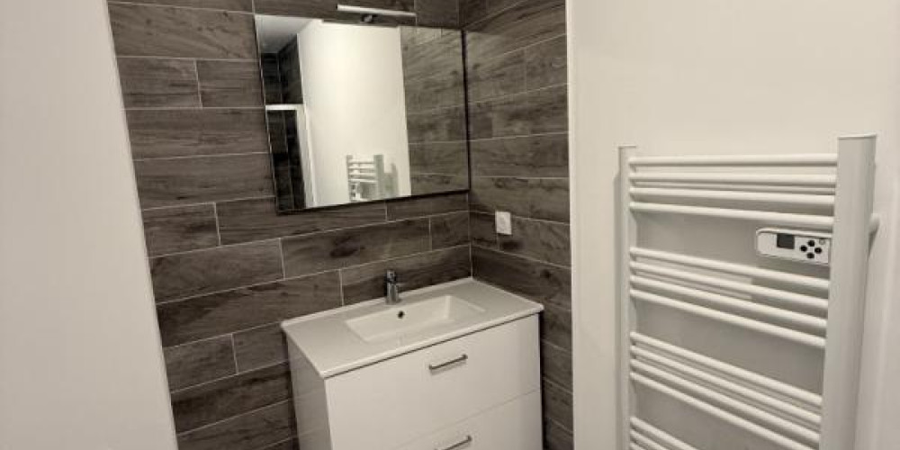 appartement à BORDEAUX (33300)