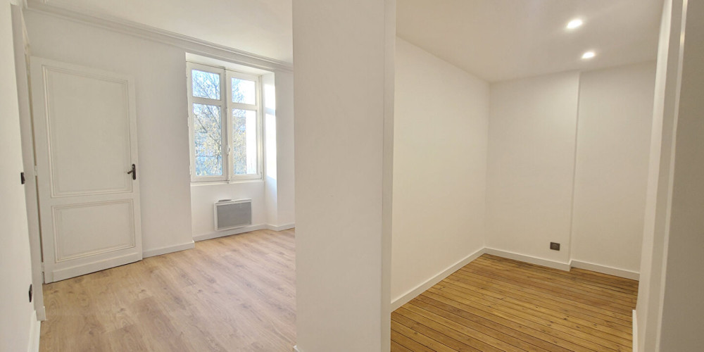 appartement à BORDEAUX (33000)