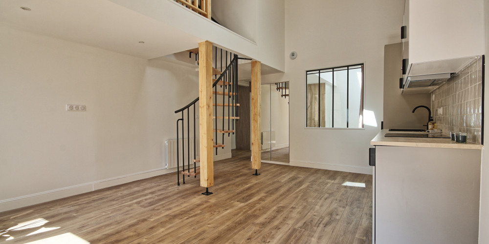 appartement à BORDEAUX (33300)