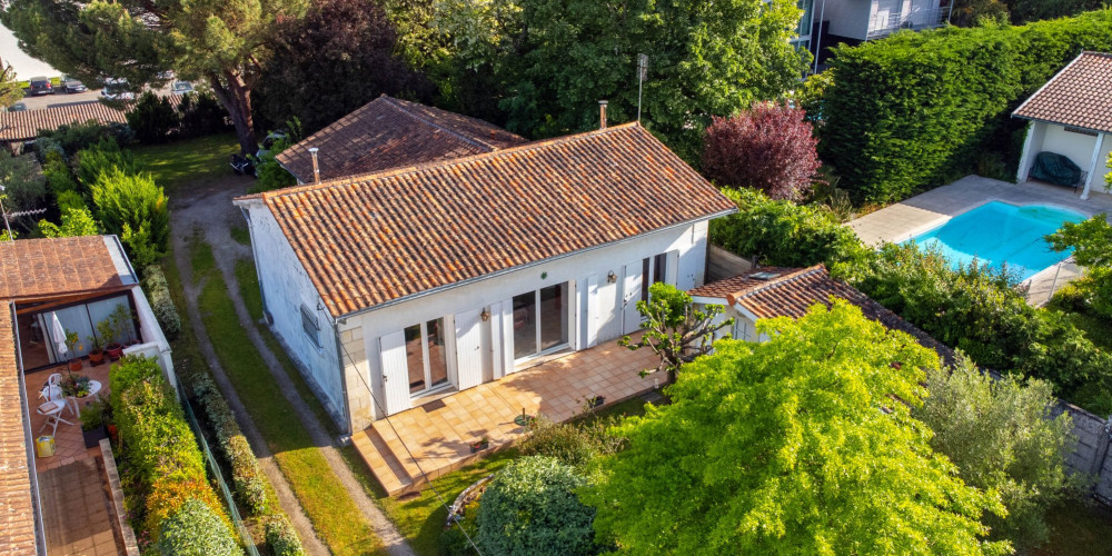 maison à PESSAC (33600)