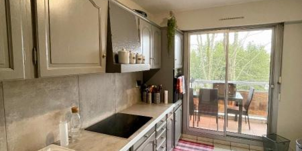 appartement à BORDEAUX (33200)