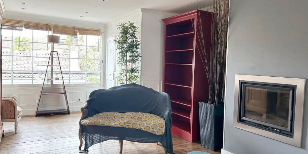 appartement à BORDEAUX (33800)
