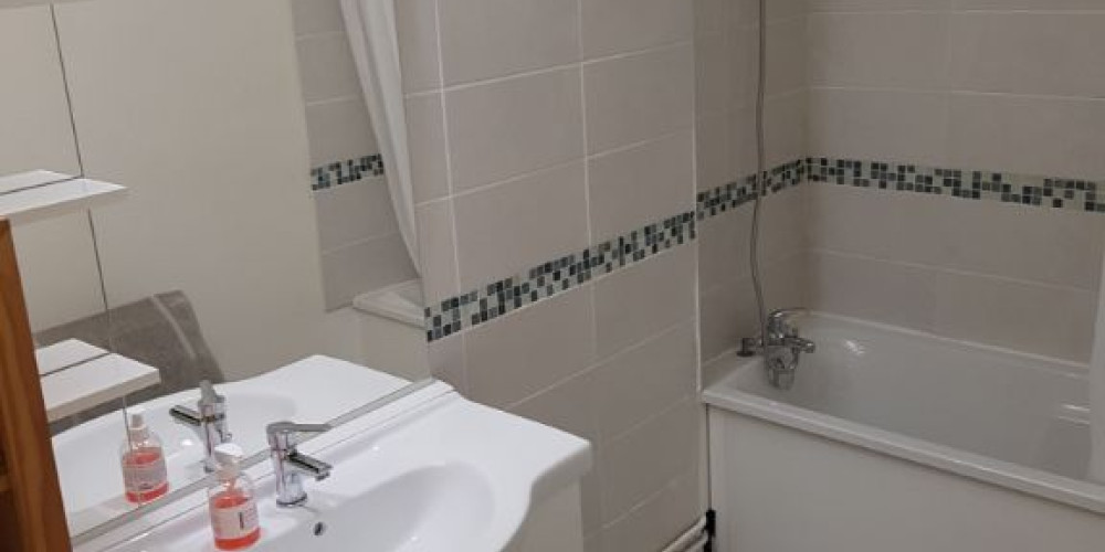 appartement à BORDEAUX (33800)