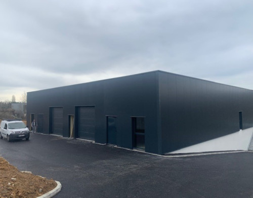 local industriel  MONTUSSAN