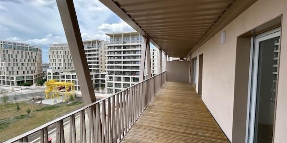appartement à BORDEAUX (33800)