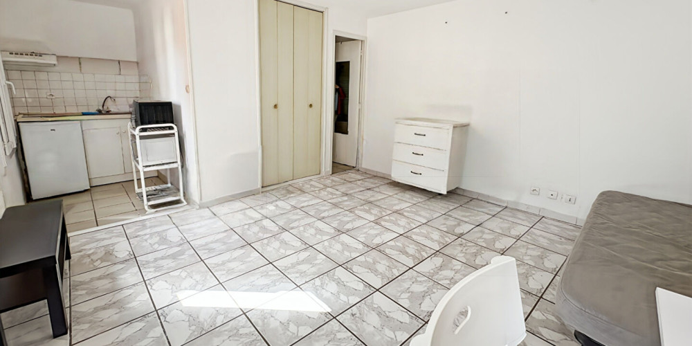 appartement à BORDEAUX (33800)
