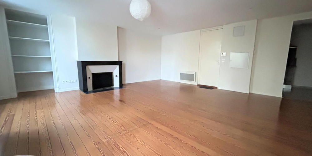 appartement à BORDEAUX (33000)