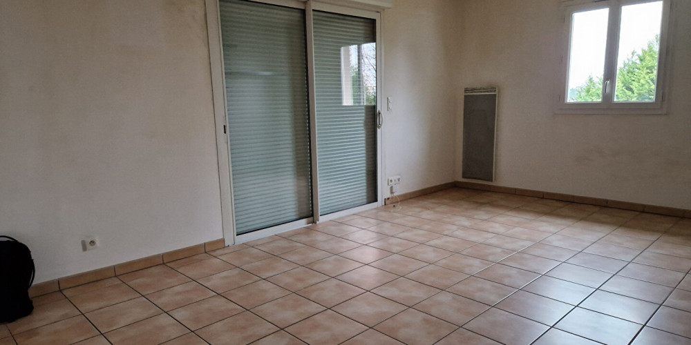 appartement à MONTUSSAN (33450)