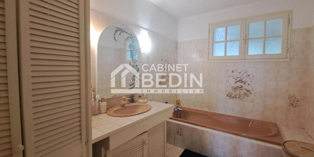 maison à MONTUSSAN (33450)