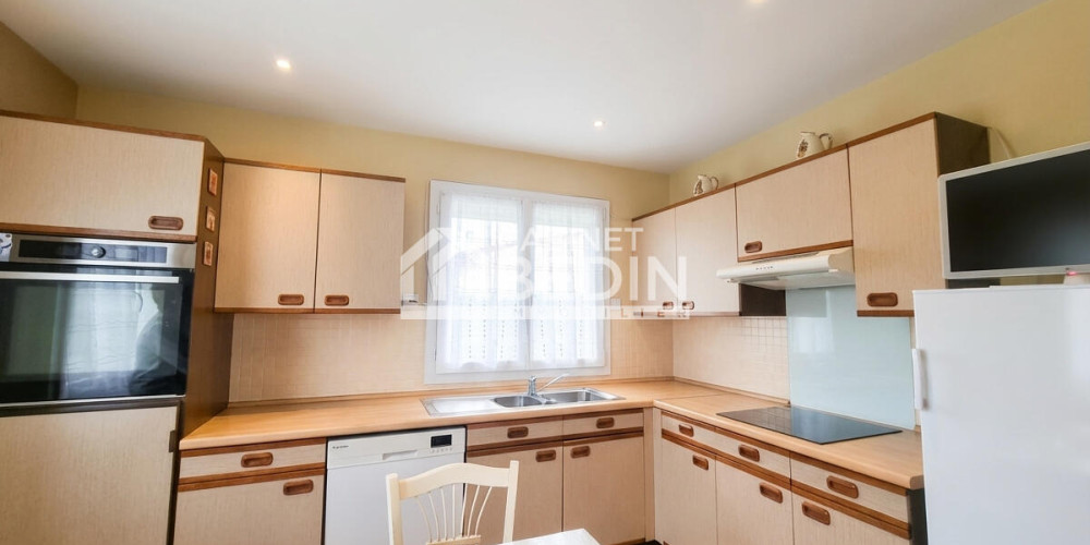 maison à ESCOUSSANS (33760)