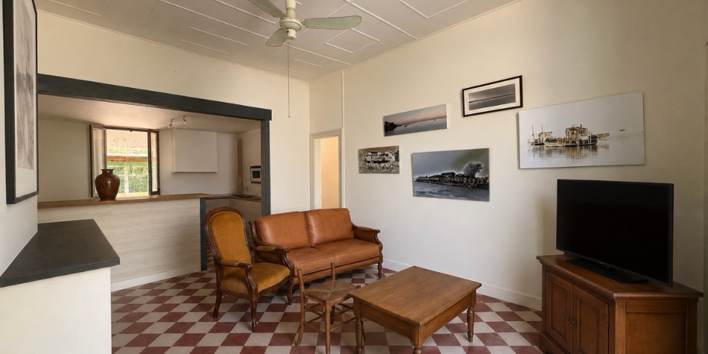 maison à ARES (33740)