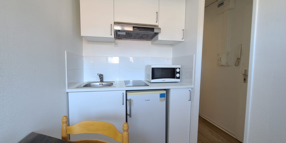 appartement à BORDEAUX (33800)