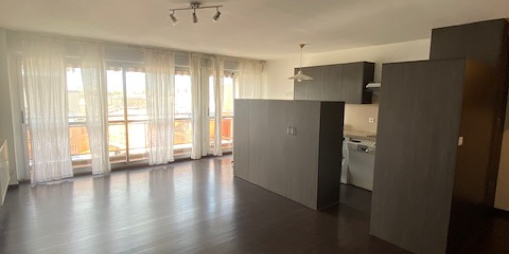 appartement à BORDEAUX (33800)