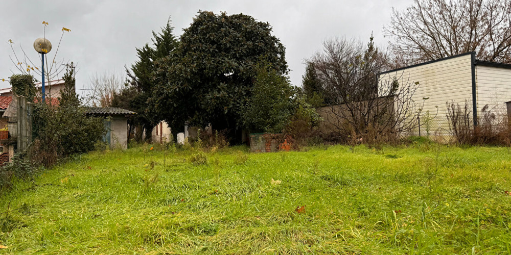 terrain à BRUGES (33520)