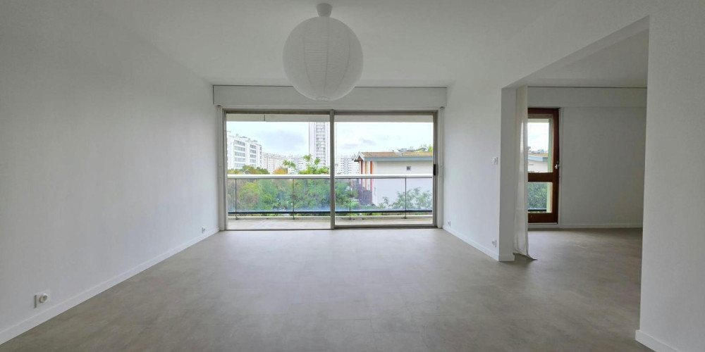 appartement à BORDEAUX (33300)