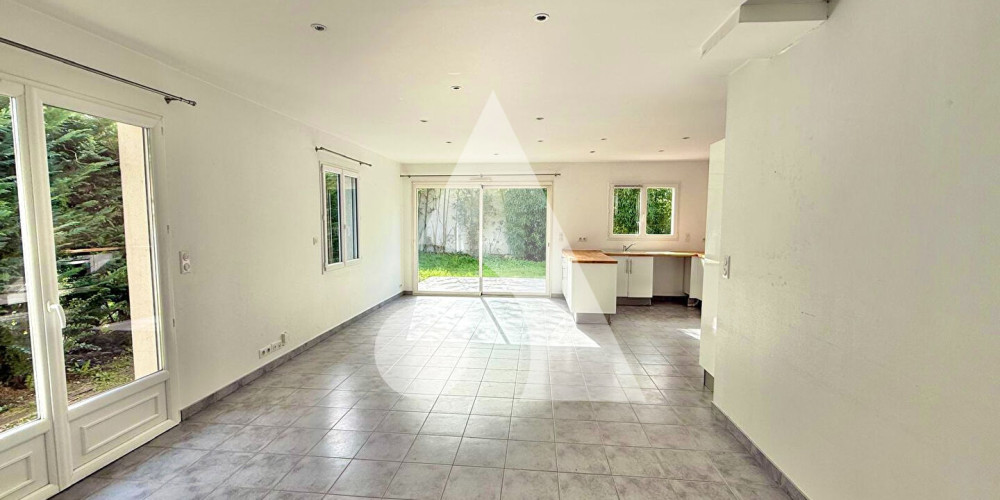 maison à IZON (33450)