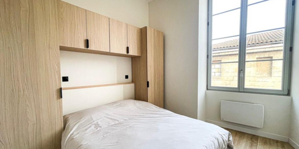 appartement à BORDEAUX (33300)