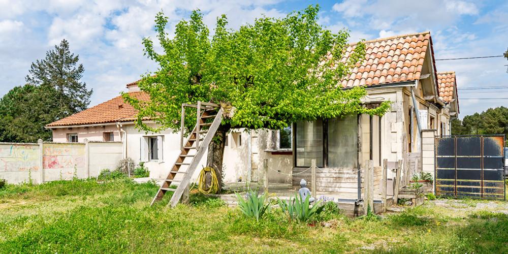 maison à REIGNAC (33860)