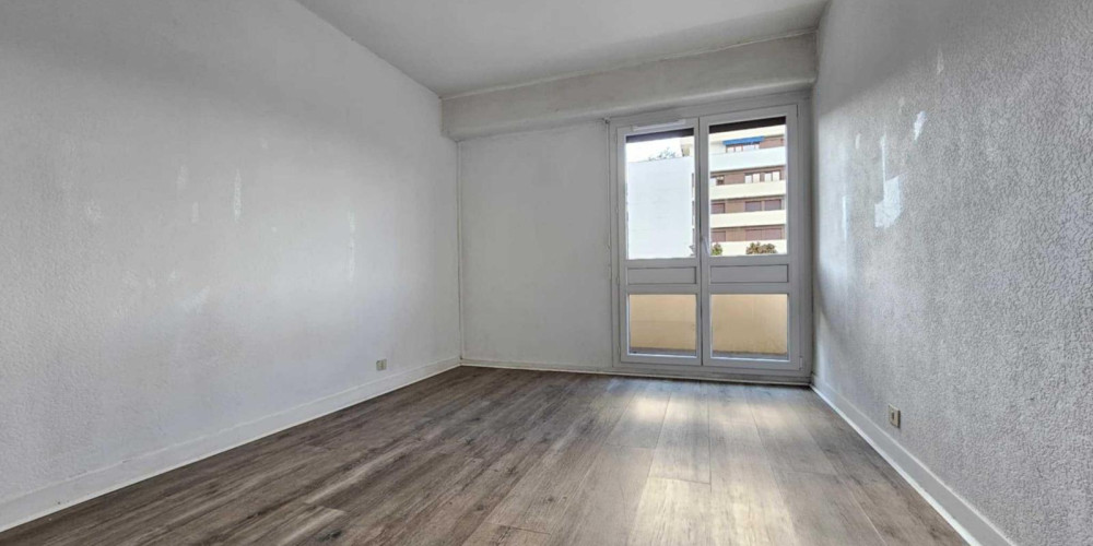 appartement à PESSAC (33600)