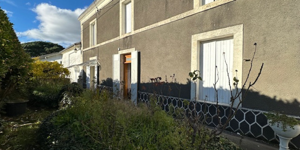 maison à MOURENS (33410)