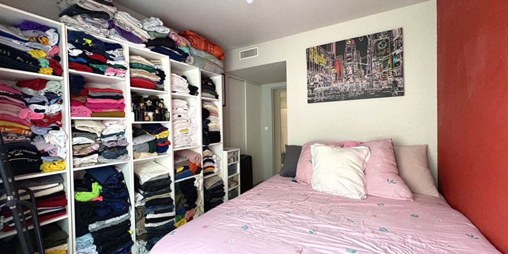 appartement à BORDEAUX (33300)