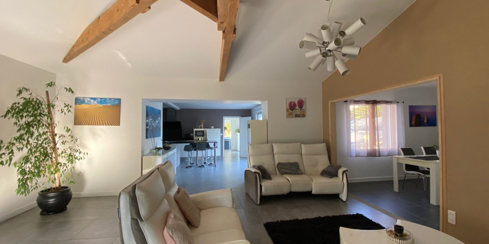 maison à ARES (33740)