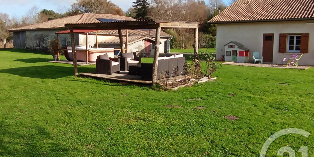 maison à CUDOS (33430)