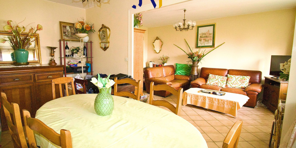 appartement à BORDEAUX (33000)