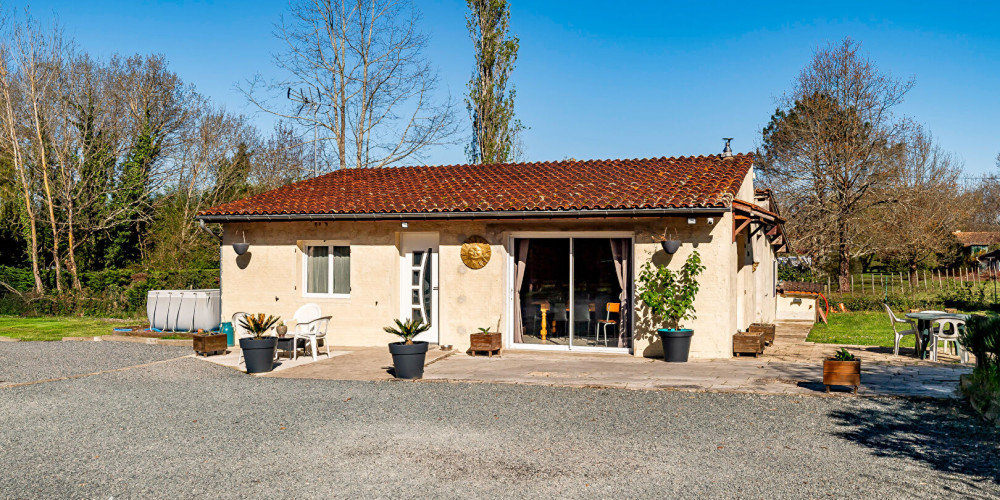 maison à ST CIERS SUR GIRONDE (33820)