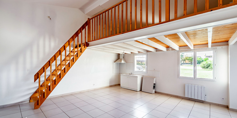 maison à TEUILLAC (33710)