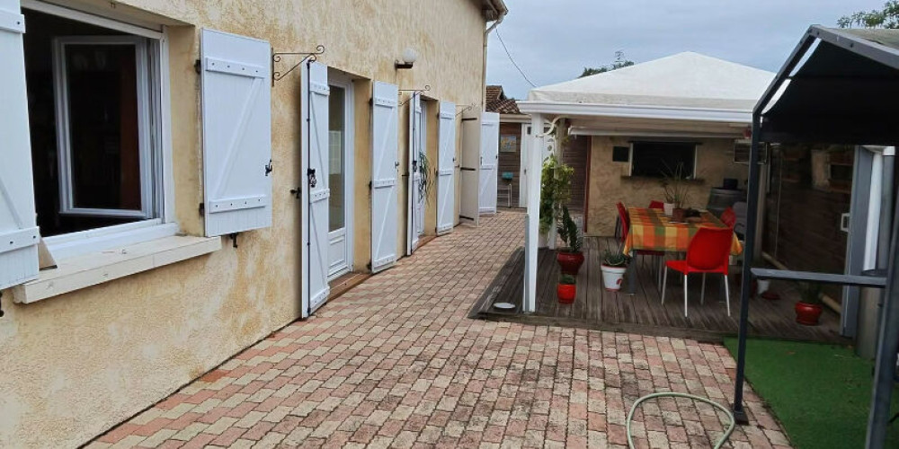 maison à VILLENAVE D ORNON (33140)