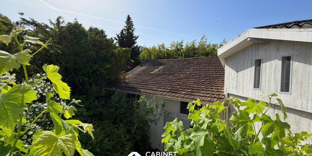 maison à CENON (33150)