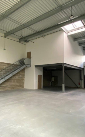 Local industriel  MERIGNAC