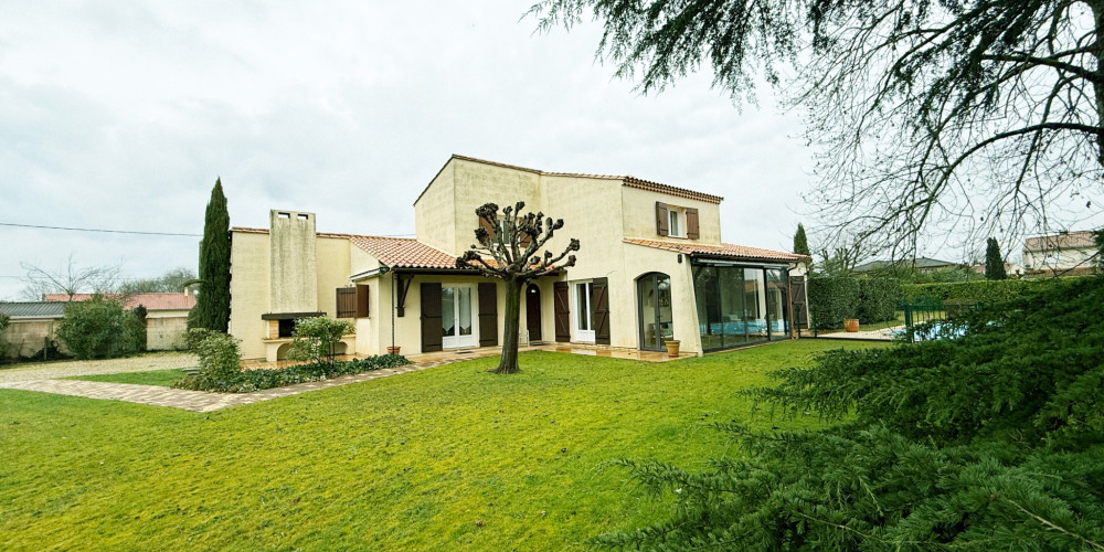 maison à ST MEDARD DE GUIZIERES (33230)