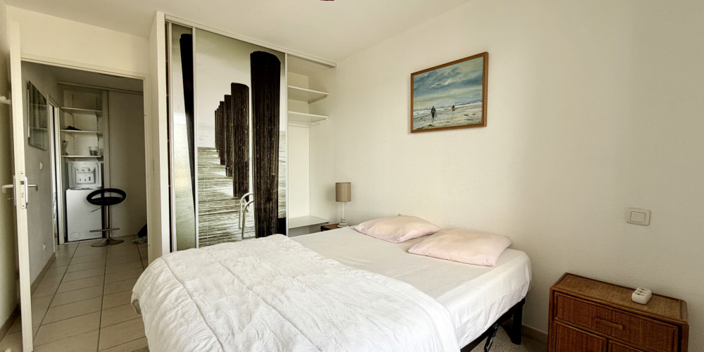 appartement à BORDEAUX (33300)