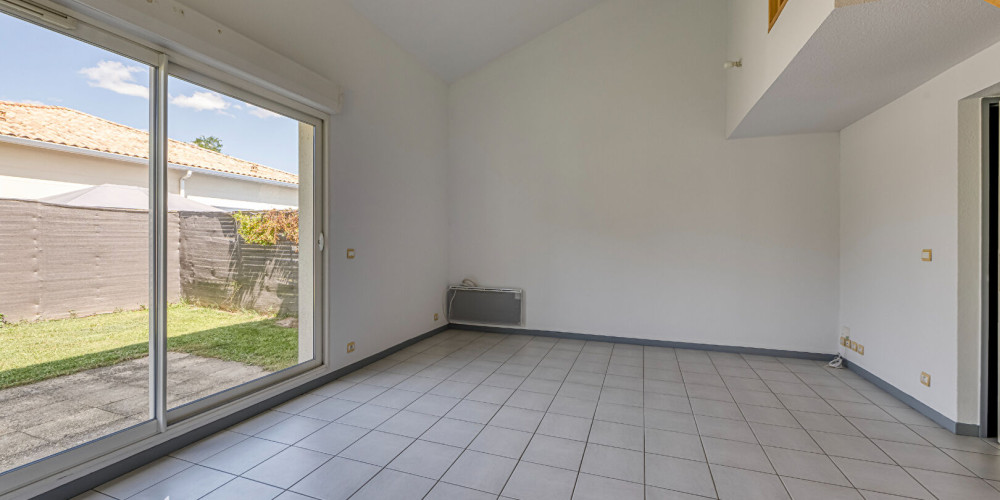 maison à ARTIGUES PRES BORDEAUX (33370)