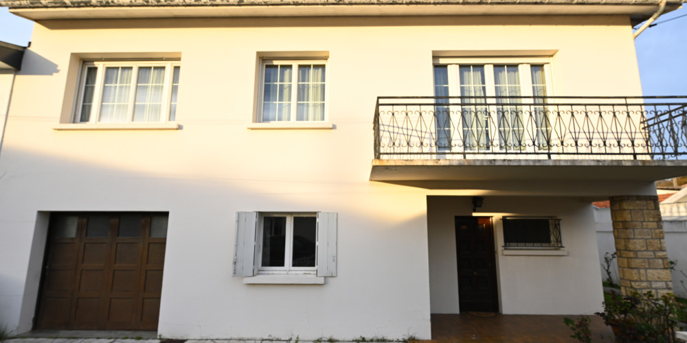 maison à CENON (33150)