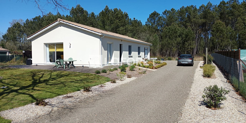 maison à VILLANDRAUT (33730)
