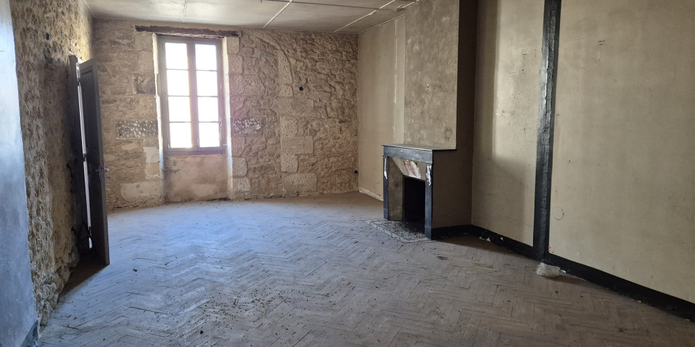 maison à SAUVETERRE DE GUYENNE (33540)