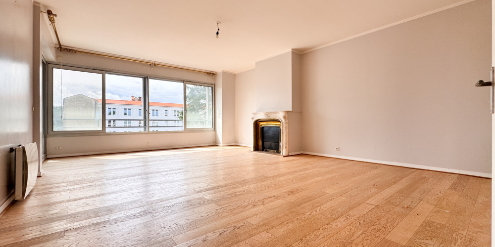 appartement à BORDEAUX (33000)