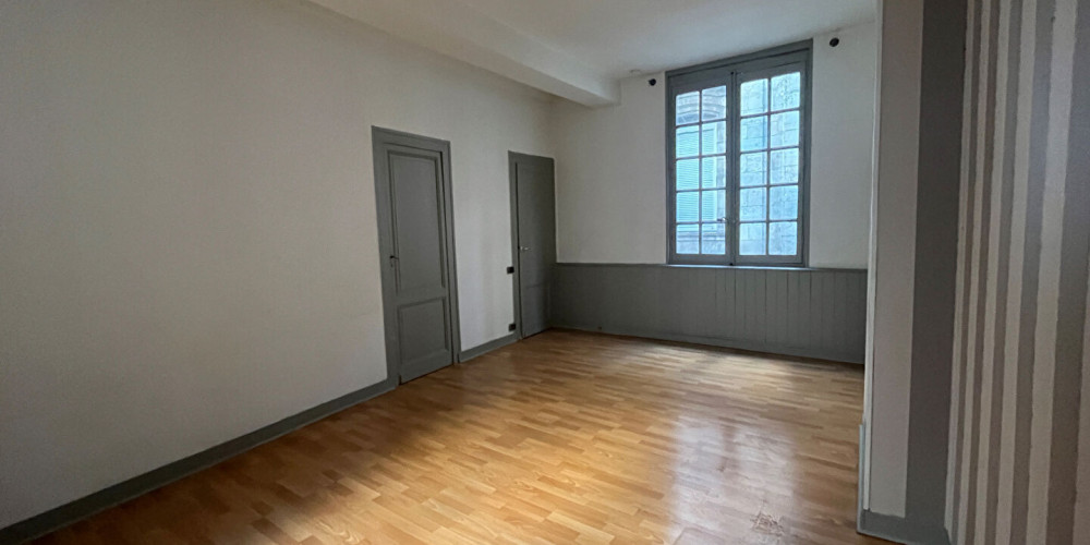 appartement à BORDEAUX (33000)