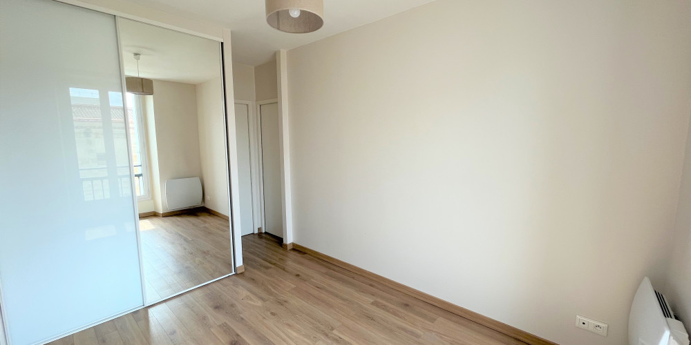 appartement à BORDEAUX (33300)