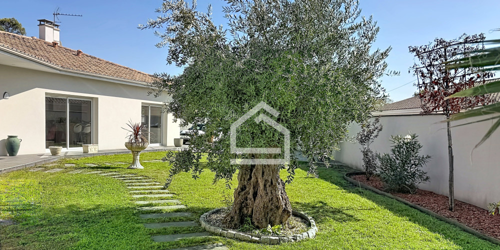 maison à IZON (33450)